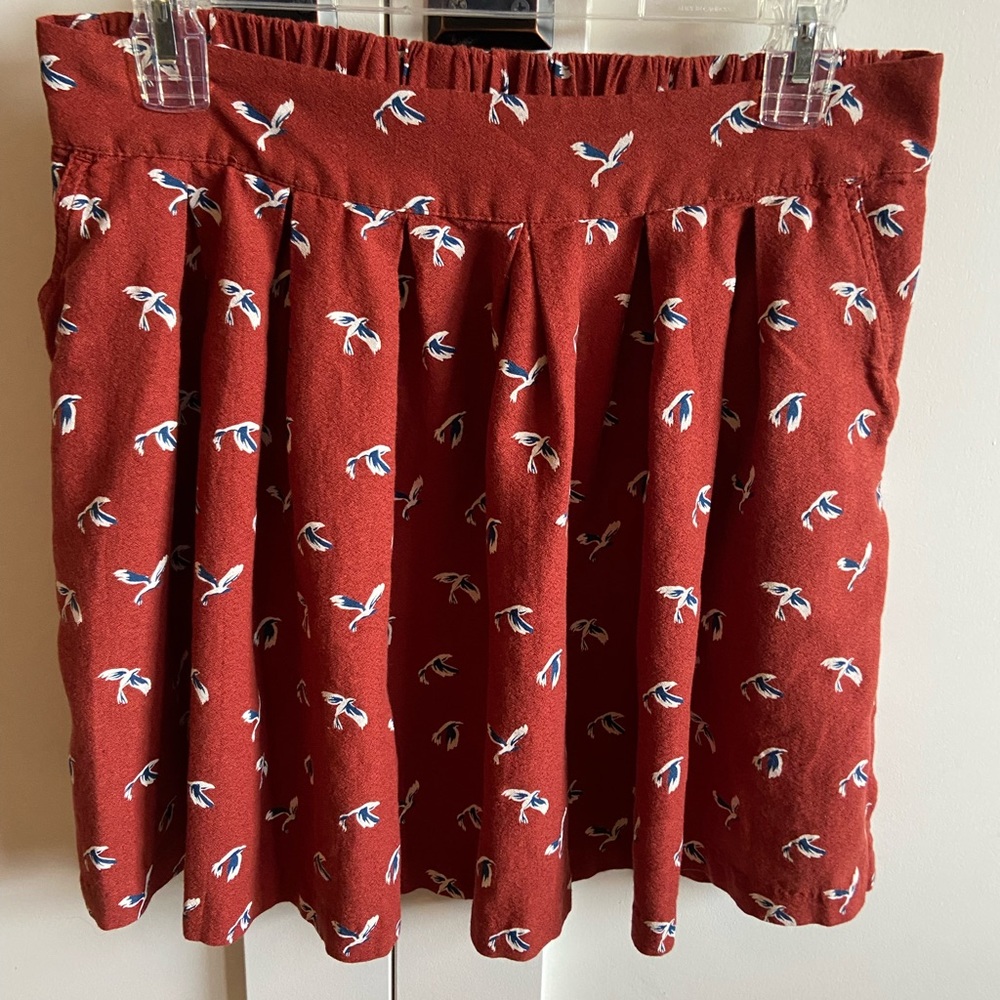 Gap pleated skirt size Small.